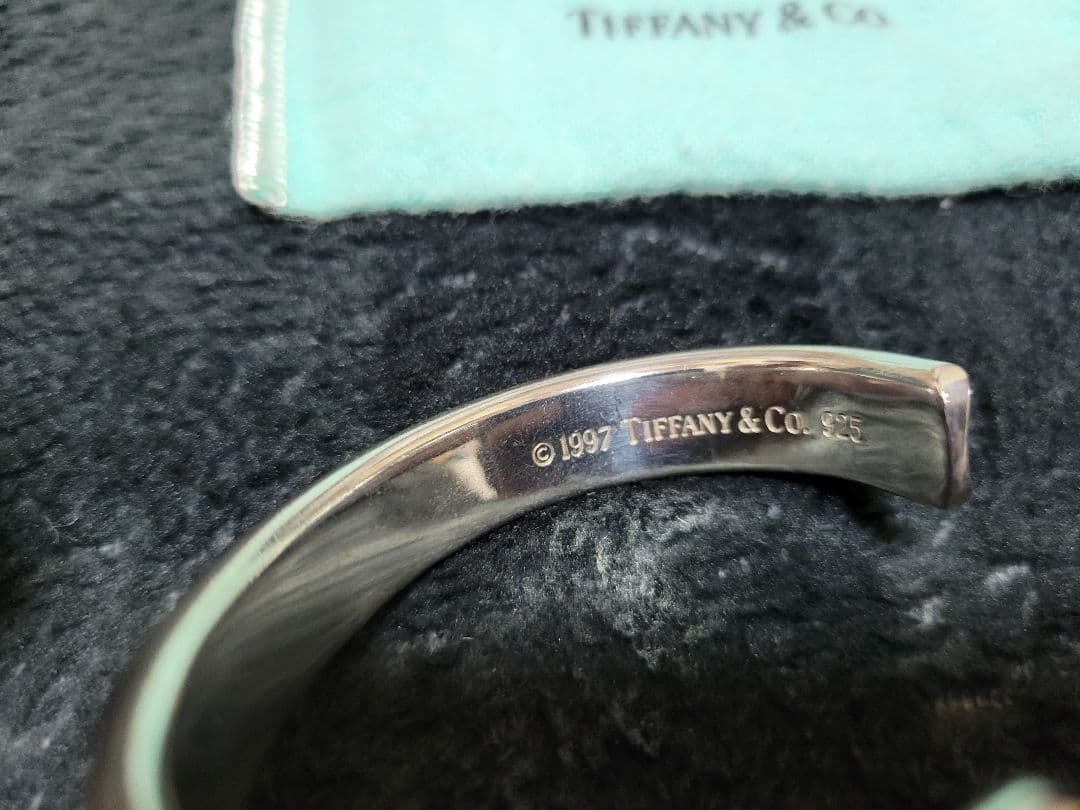 Tiffany & Co. シルバーバングル ポーチ付き