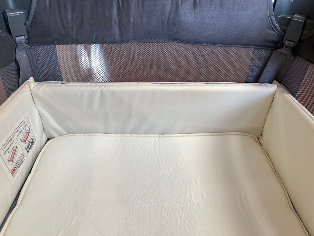 ココネルエアープラス アップリカ ベビーベッド 匿名発送 送料無料