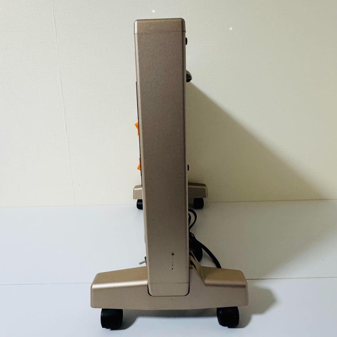 サンルミエ Cute E800LS 遠赤外線暖房器　2022年製