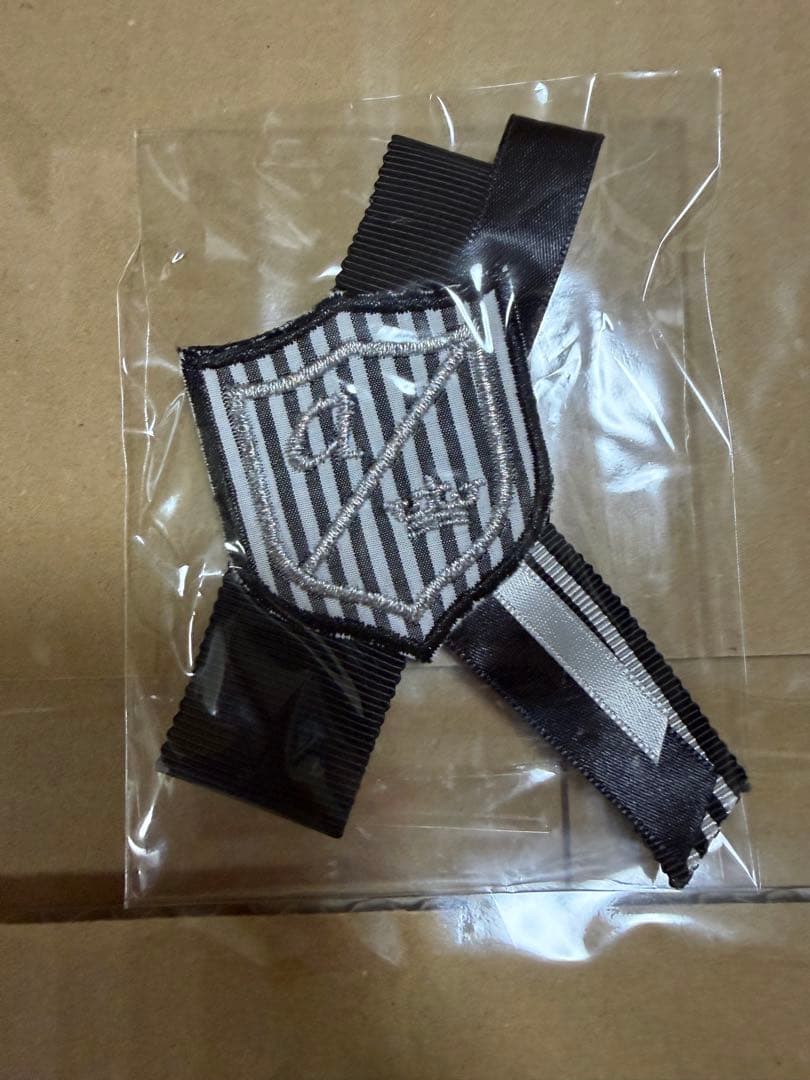 arisana ジャケット.ジャンパースカート.シャツ.リボンタイワッペン