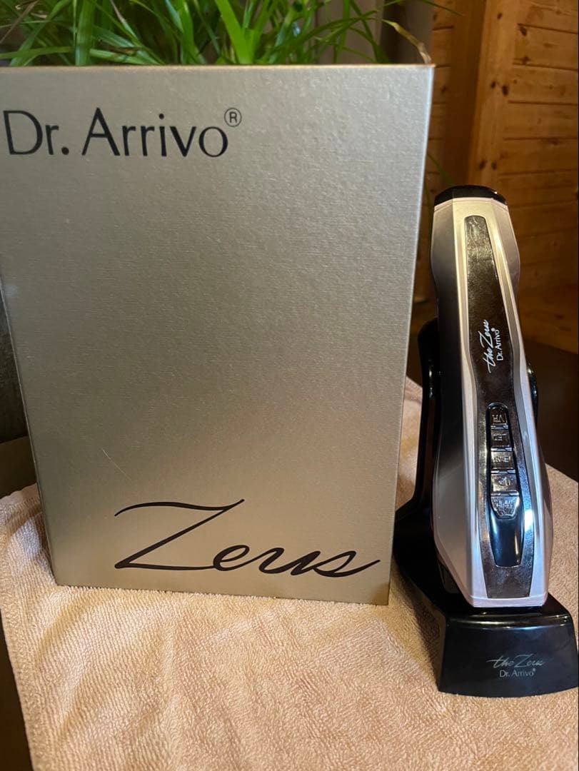 Dr. Arrivo Zeus 美顔器 充電器付き