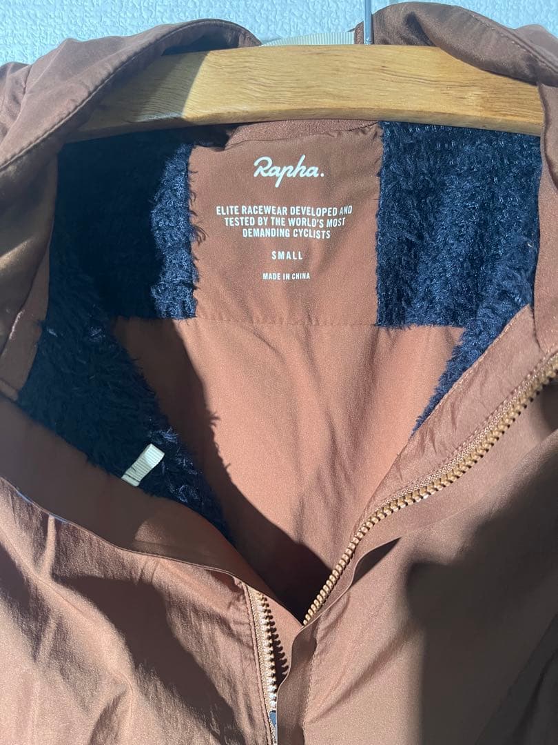 RAPHA プロチーム　インシュレーテッドジレ　 暖かい通気性高強度ゆるポタ