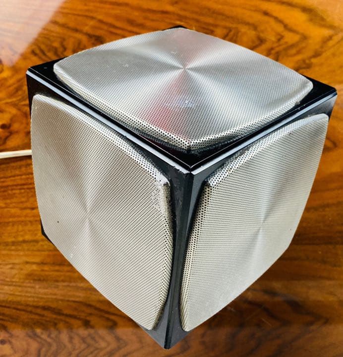 スピーカー・ウーファー grundig audiorama 700 cube speakers