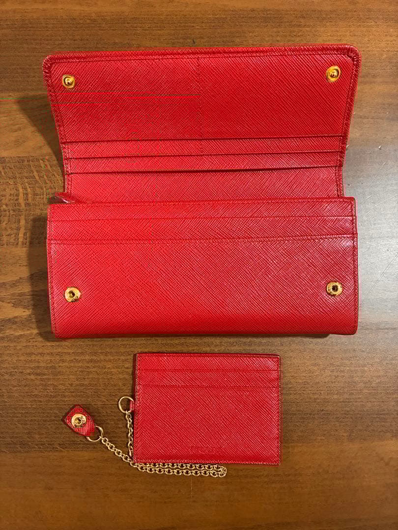 PRADA 長財布 パスケース付き