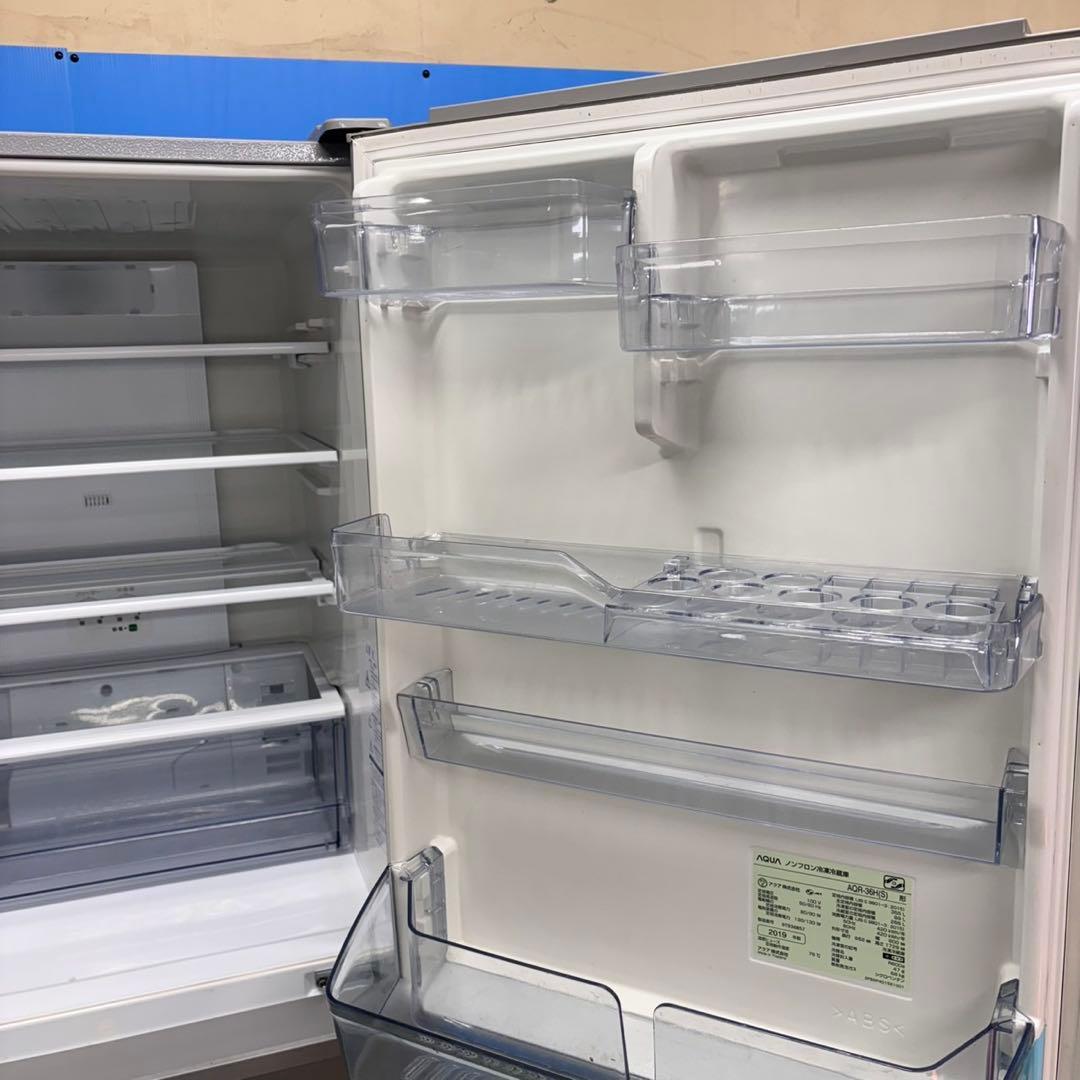657 AQUA大型冷蔵庫 300L〜400L家庭用　一人暮らし　右開き