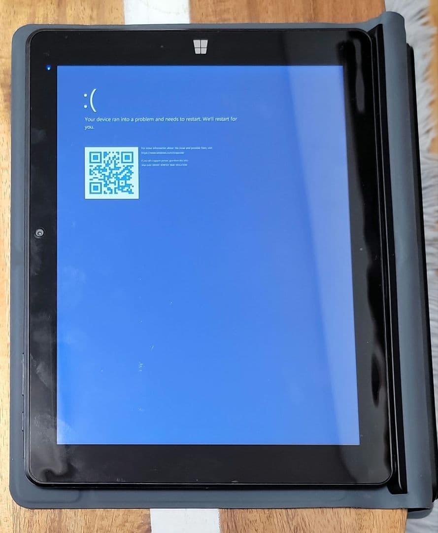 TIBUDA W100 専用スタンドケース付き　ジャンク品