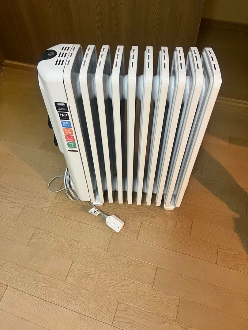 DeLonghi オイルヒーター コンパクト