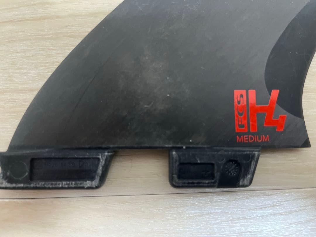 FCS2 フィン H4 Mサイズ　3枚セット