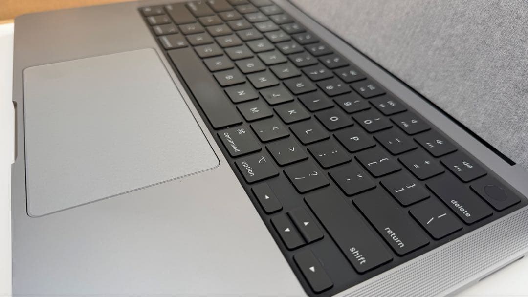 r*o様 US配列/極美品 MacBook Pro 14 M3 1TB Sグレイ