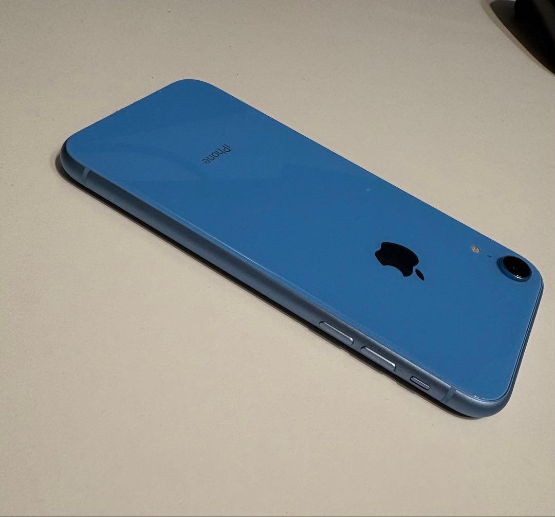 美品！電池新品☆iPhoneXR 64GB SIMフリー☆