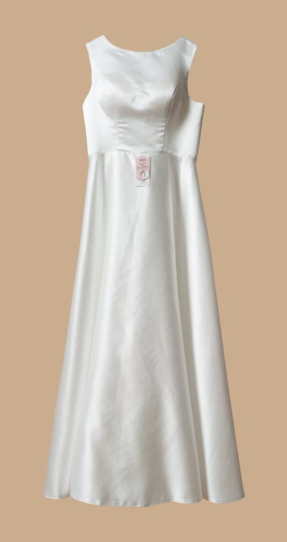 【新品】ウェディングドレス Aライン ノースリーブ 光沢サテン 二次会 前撮り