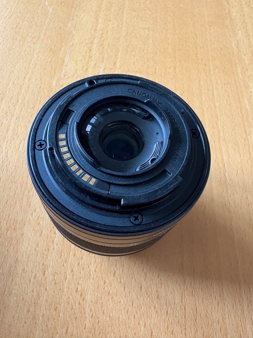 Canon EOS Kiss M 15-45mm ズームレンズ