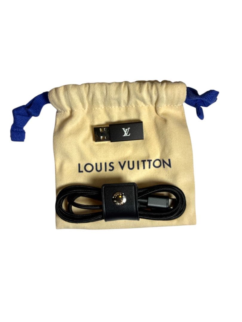 【にこにこ雑貨店 】LVホライゾンライトアップイヤホンセット