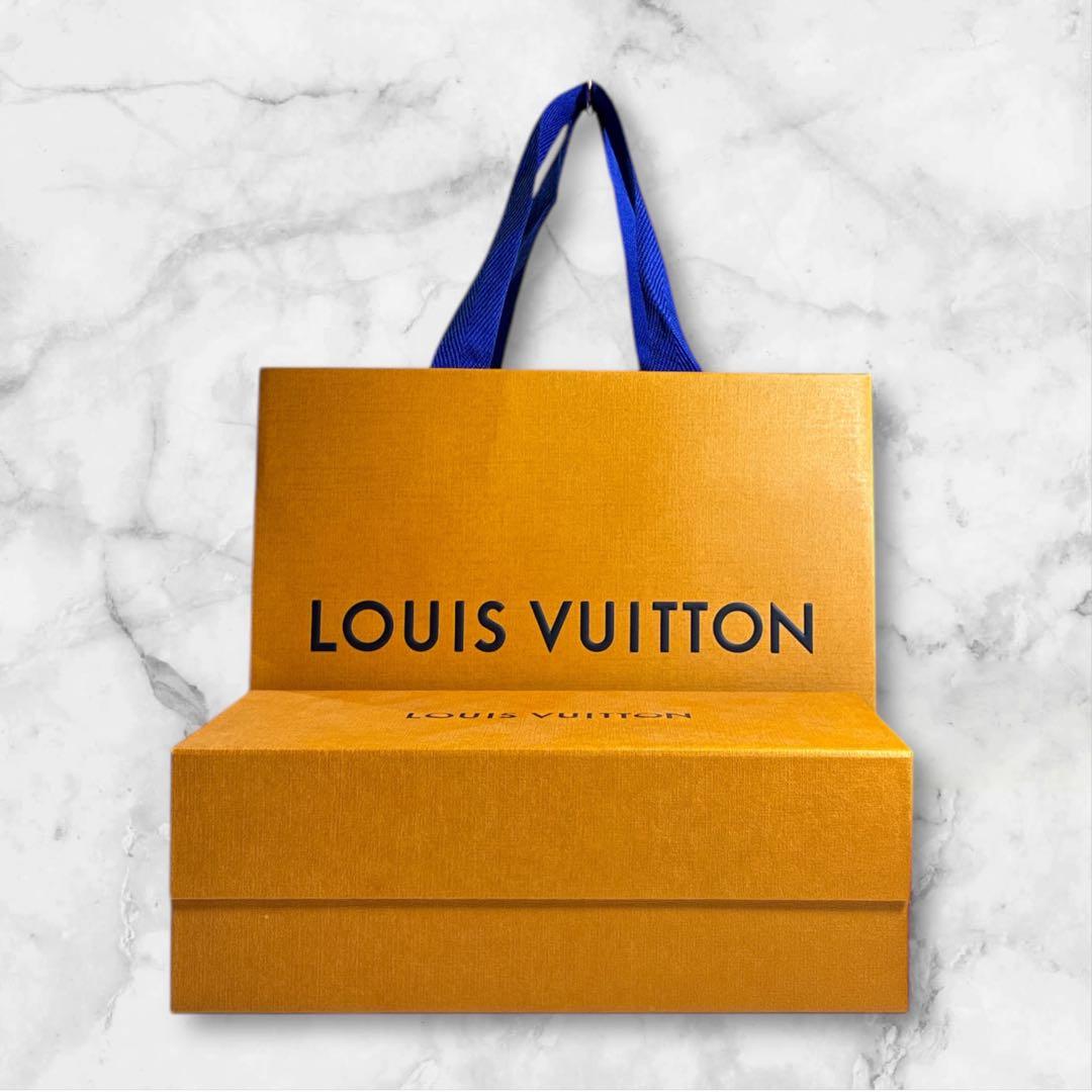 【にこにこ雑貨店 】LVホライゾンライトアップイヤホンセット