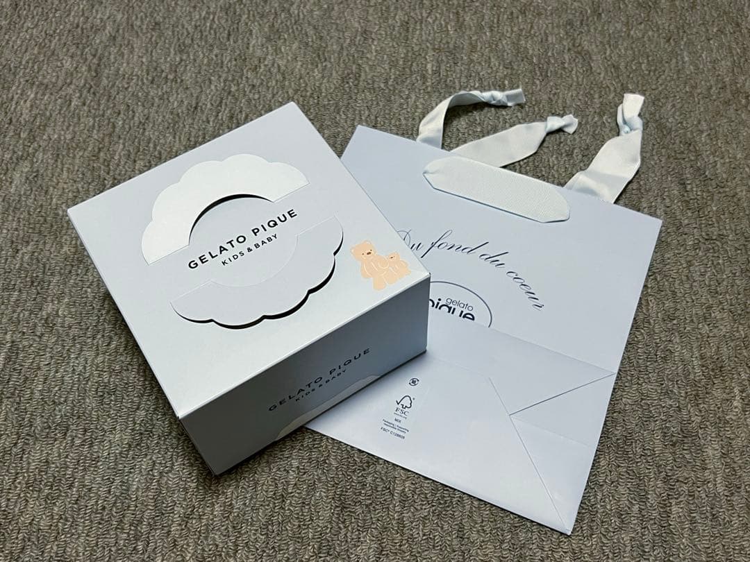 gelato pique ベビモコはちみつベアロンパース／エプロン