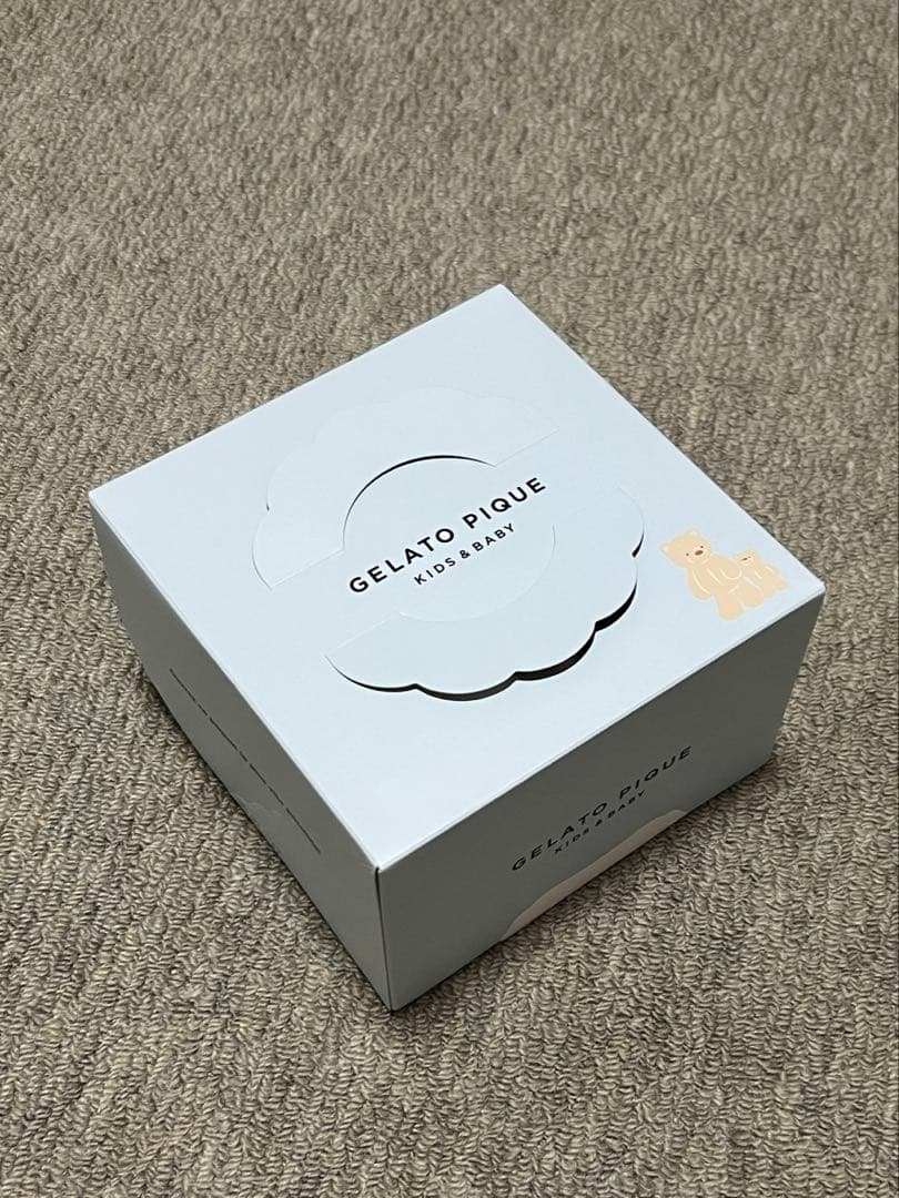 gelato pique ベビモコはちみつベアロンパース／エプロン