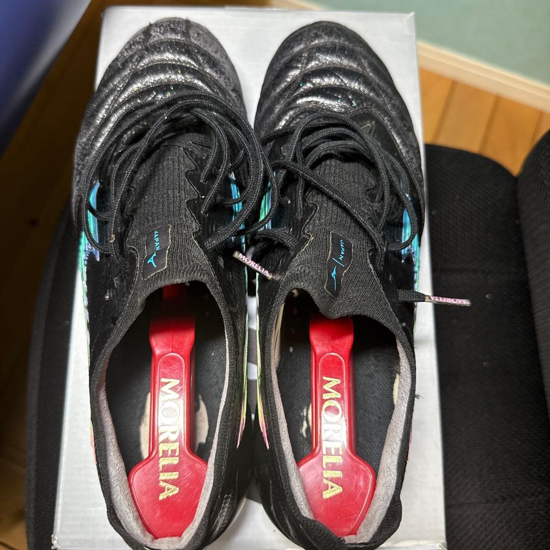 サッカースパイクモレリアネオ3ベータ限定カラー