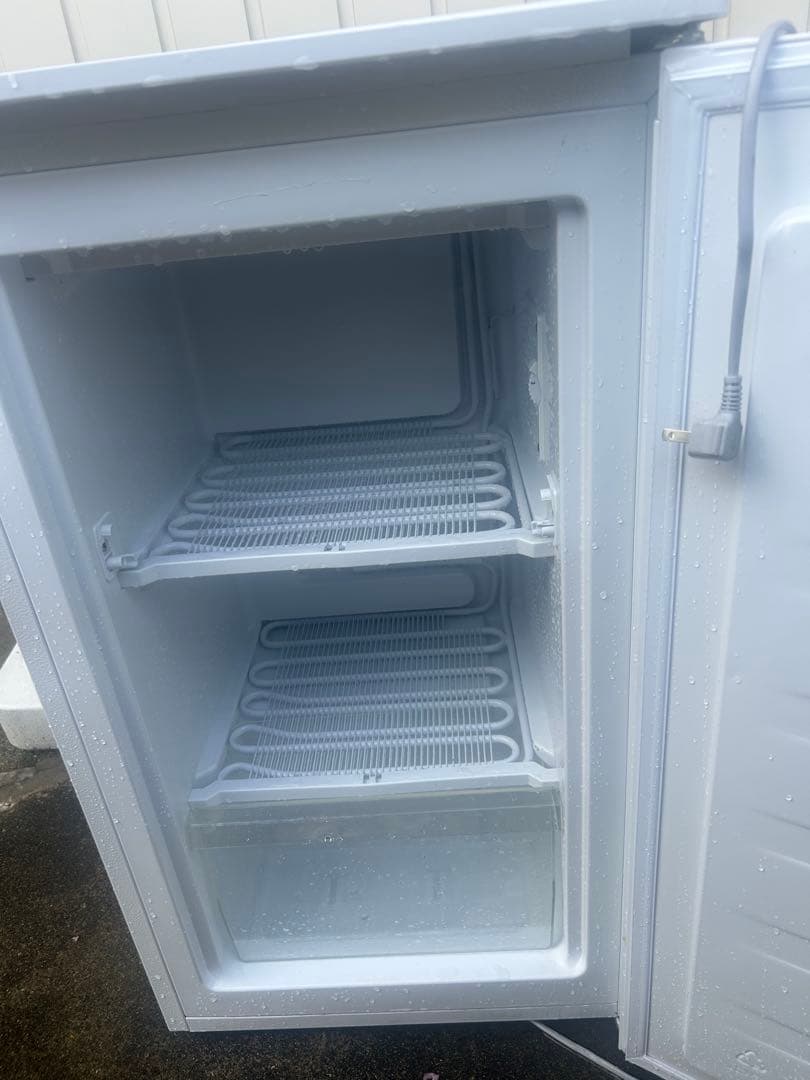 ハイセンス 小型 冷凍庫 61L ホワイト 1ドア