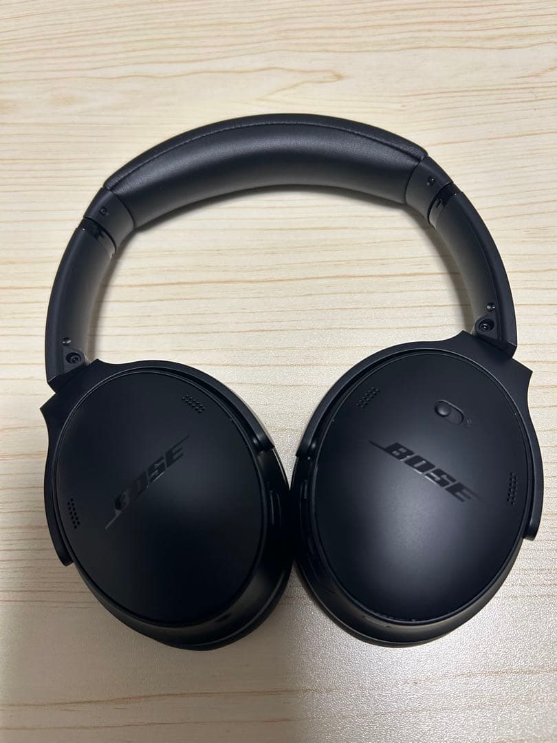 Bose ワイヤレスヘッドホン 本体と付属品