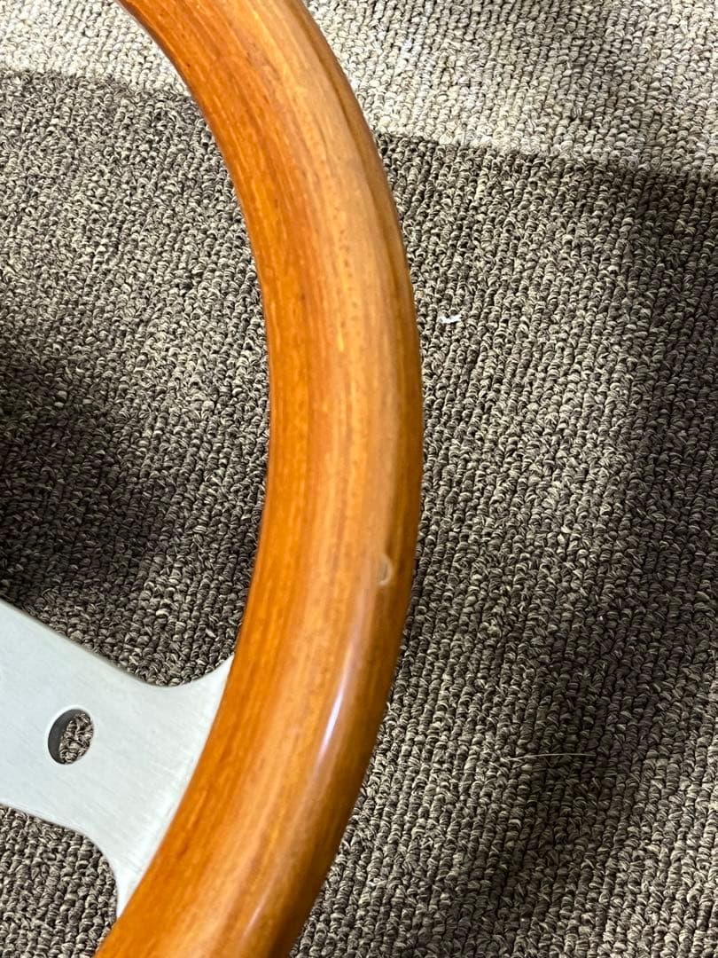 MOMO INDY ウッドステアリング ハンドル　稀少 レトロ　アンティーク