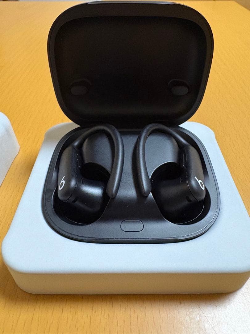 【美品】Power beats Pro2 ジェットブラック