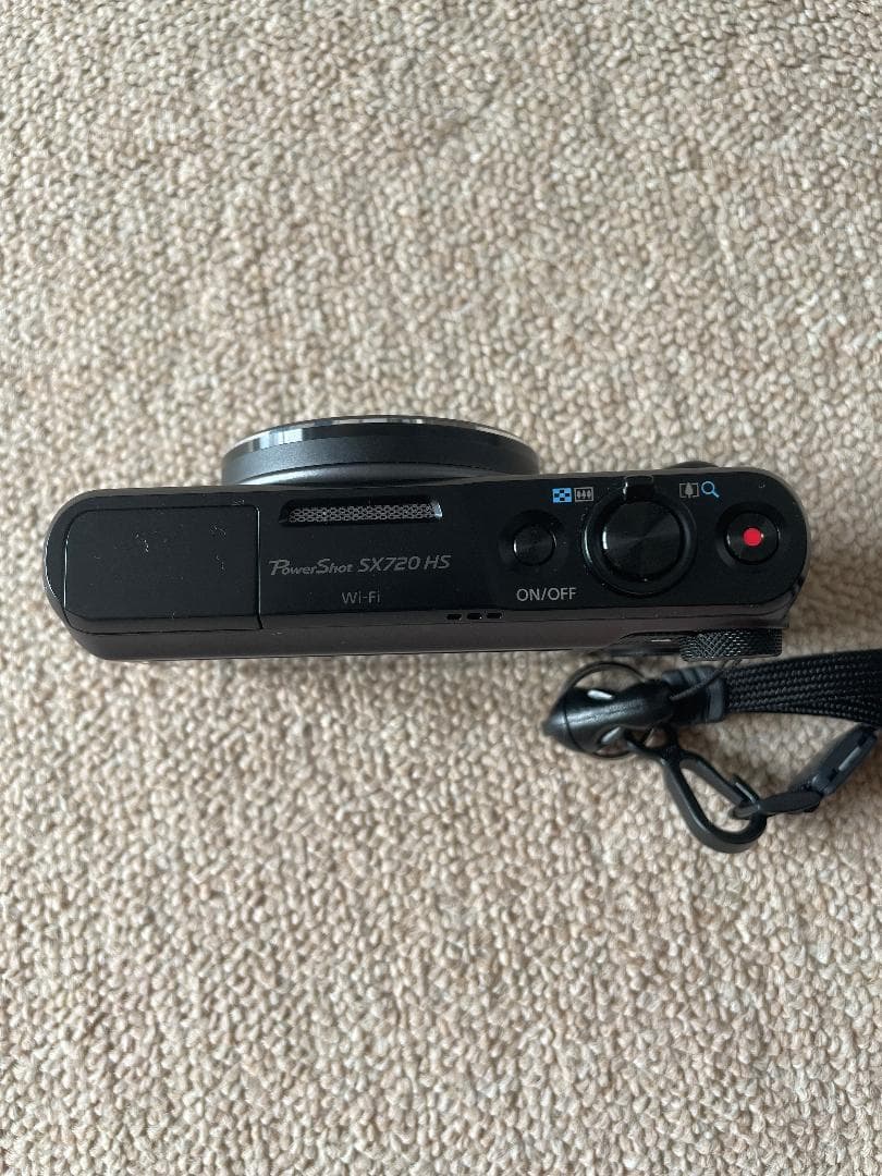 Canon SX720HS （ケース付き）