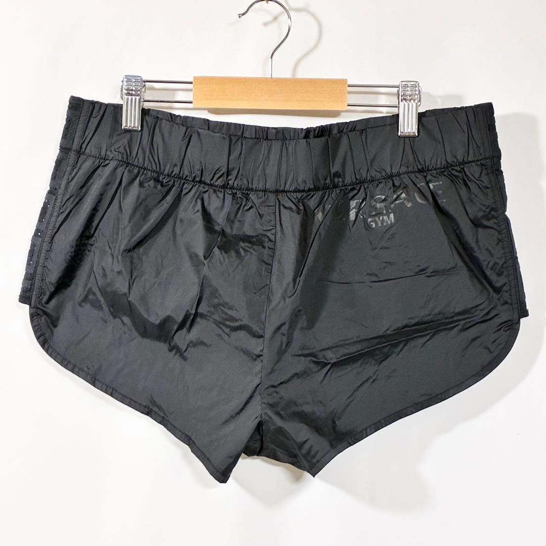 【タグ付き未使用品】VERSACE ヴェルサーチェ ショートパンツ GYM