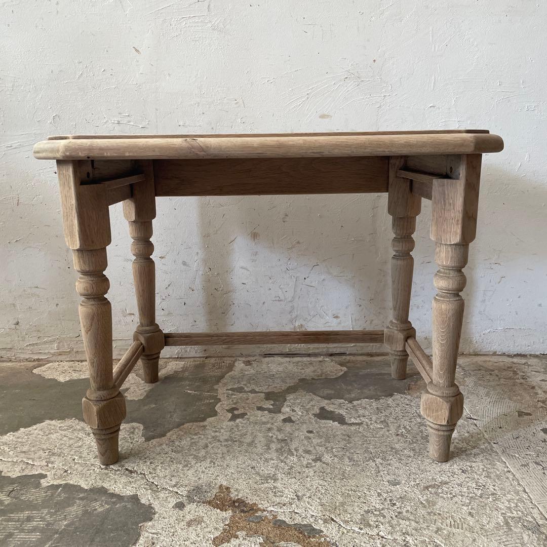 年末・年始SALE ビンテージ　サイドテーブル ベッドサイドテーブル　大　剥離