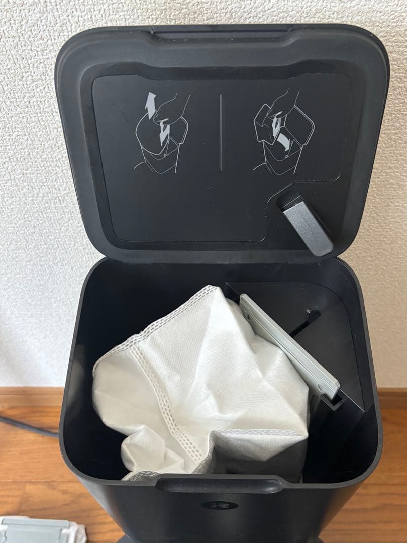 【付属品多数】iRobot ルンバ i7＋ ゴミ自動吸引クリーンベース付き