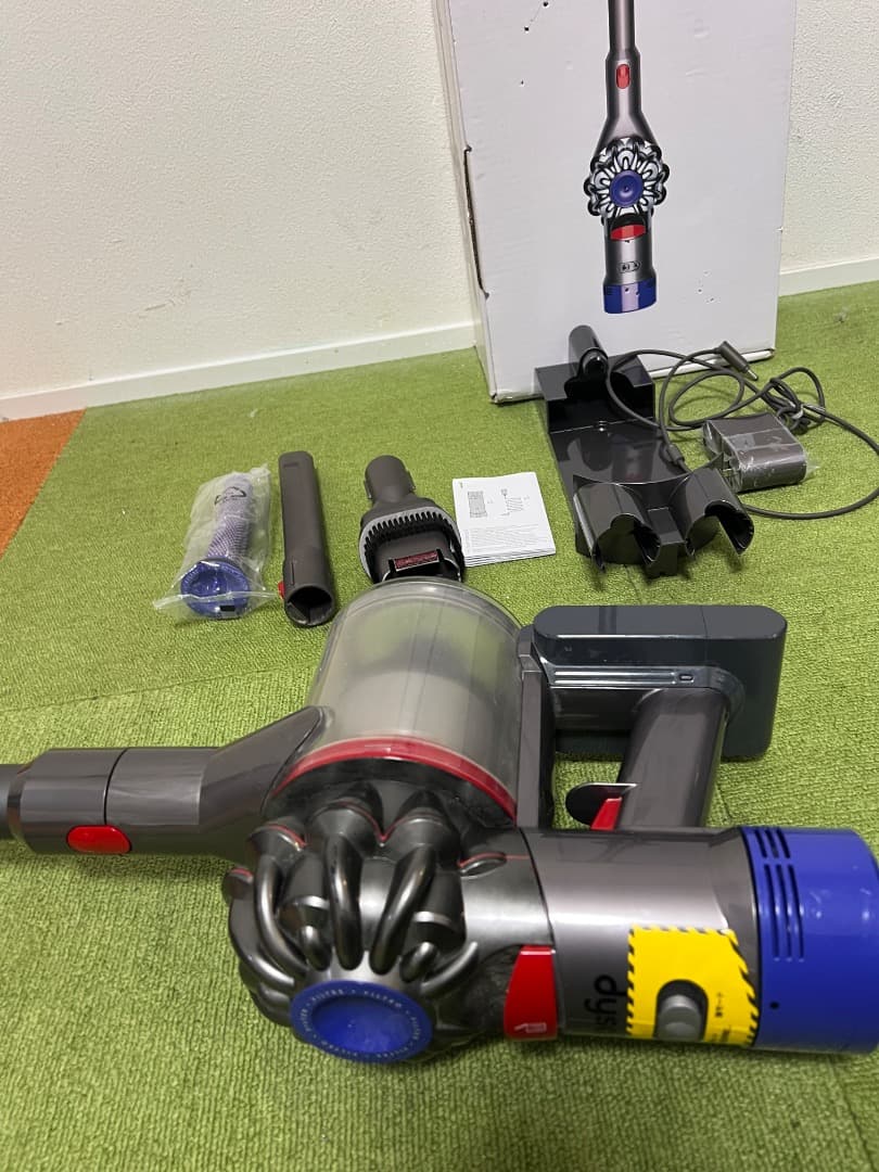 美品 動作確認済み Dyson V7 slim コードレス掃除機