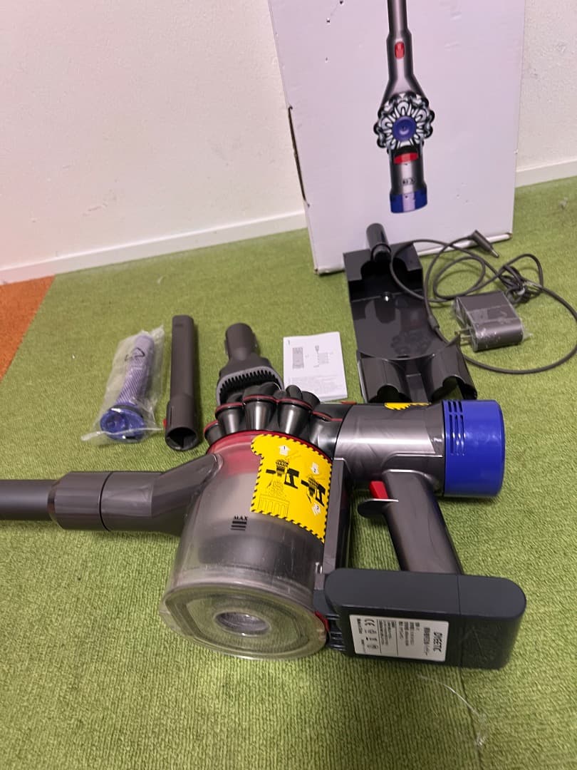 美品 動作確認済み Dyson V7 slim コードレス掃除機