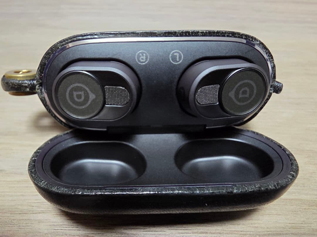 Devialet Gemini II ワイヤレスイヤフォン レザーケース付き