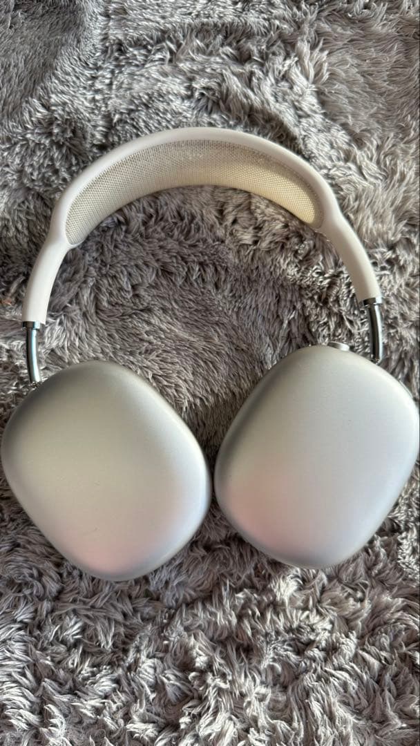 Apple純正AirPods Maxスターライトケース付き