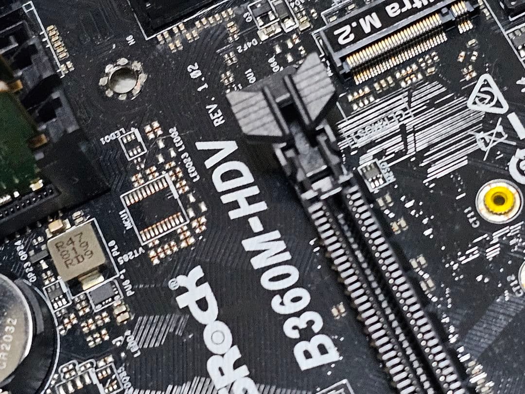 B360 i3 9100 DDR4 4GB ×2 計 8GB