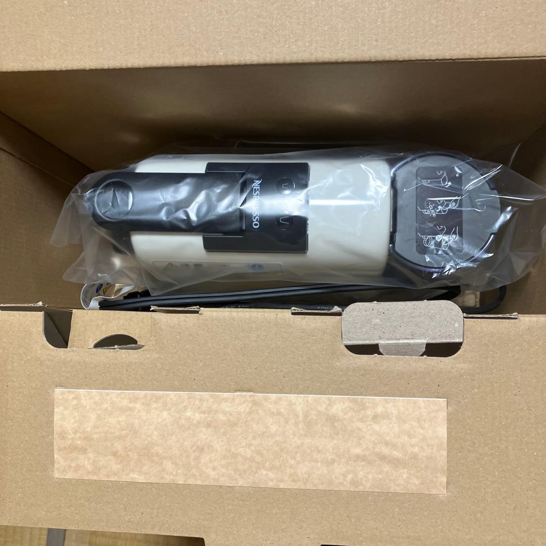 Nespresso Essenza Mini ホワイト