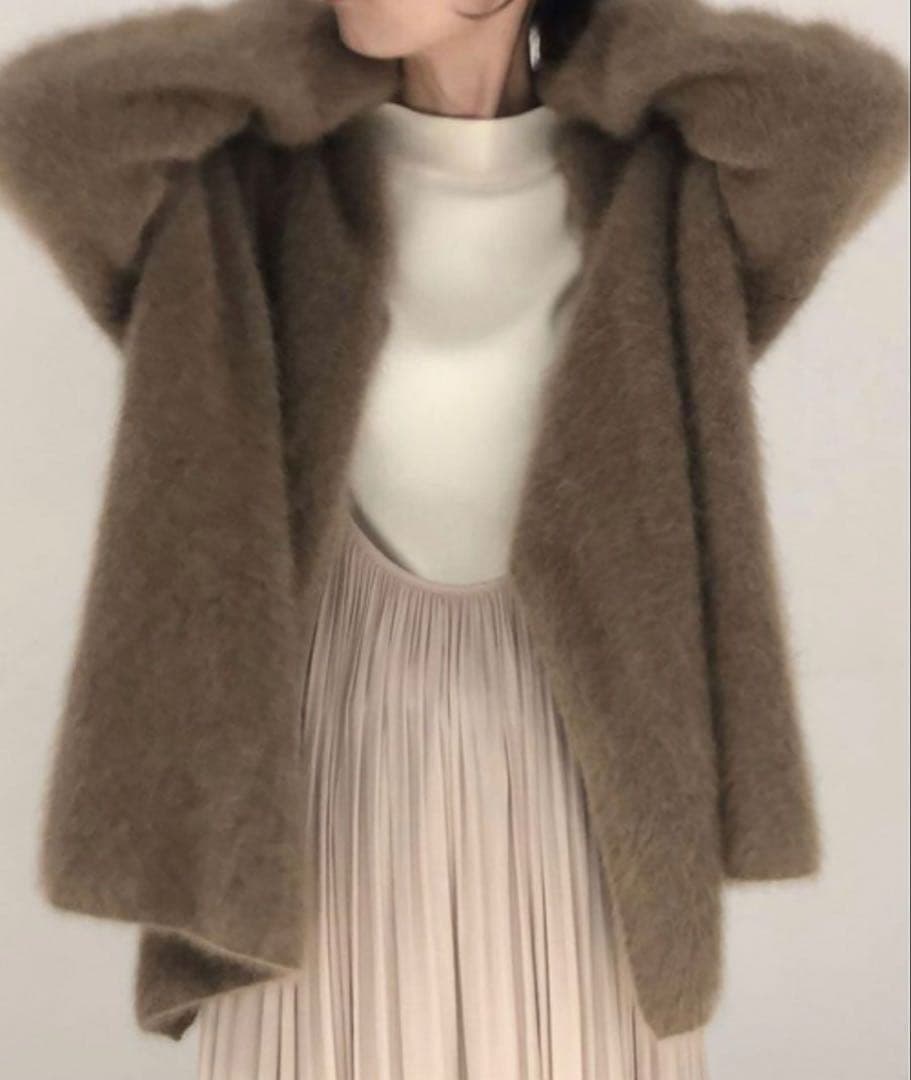 美品！NOBLEラクーンニットオーバーカーディガン ファーニットパフカーディガン