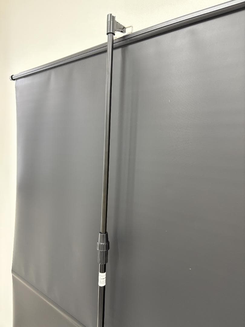 【美品】OS フロアスタンドスクリーン 63型相当 / 自立式スクリーン