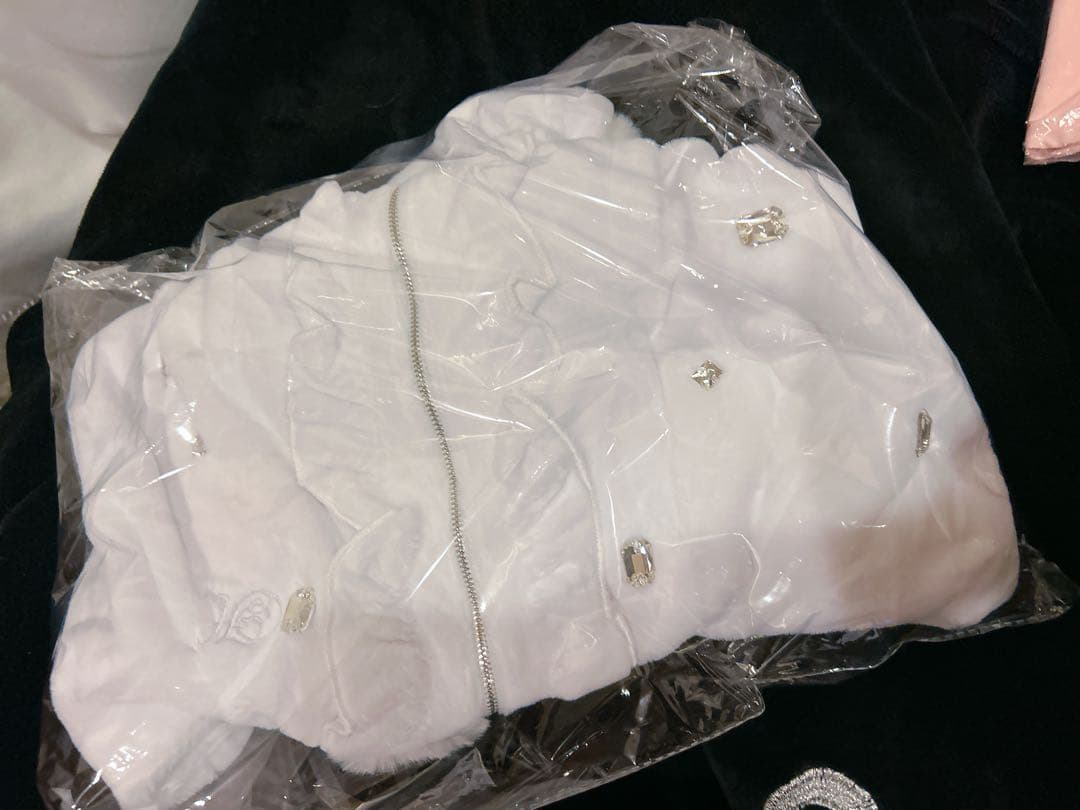 ミシェルマカロンmichell macaronビジュー付き猫耳もこもこパーカー