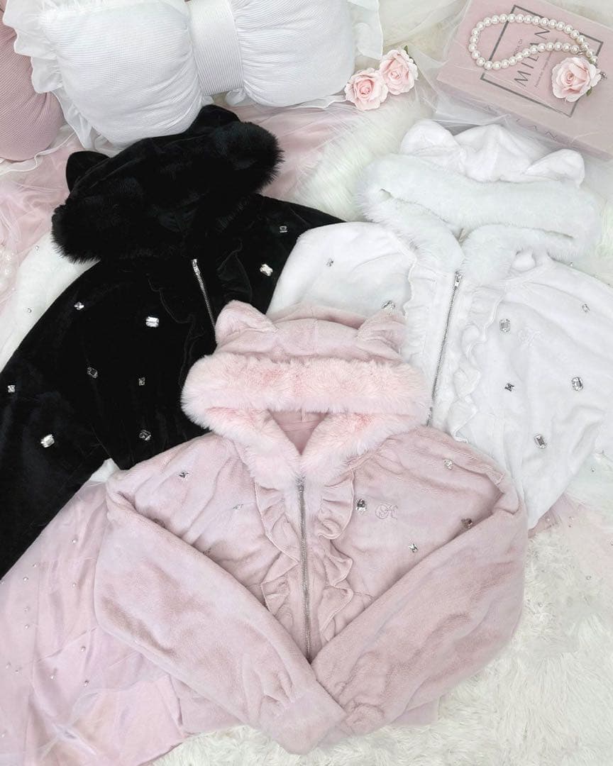 ミシェルマカロンmichell macaronビジュー付き猫耳もこもこパーカー