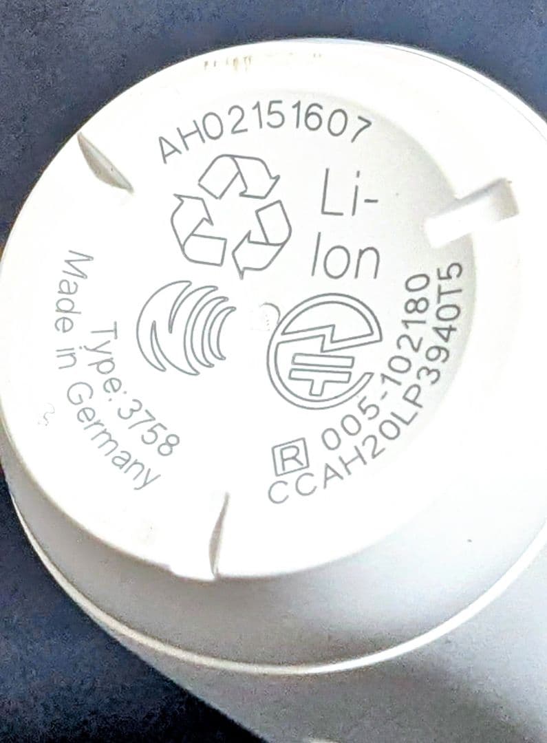 美品!　ブラウン　電動歯ブラシ　オーラルB　 io 8　Type3758　動作品