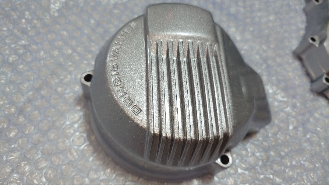 CBX400F 超美品 純正スターターカバー　ジェネレーターカバー　塗装後未使用