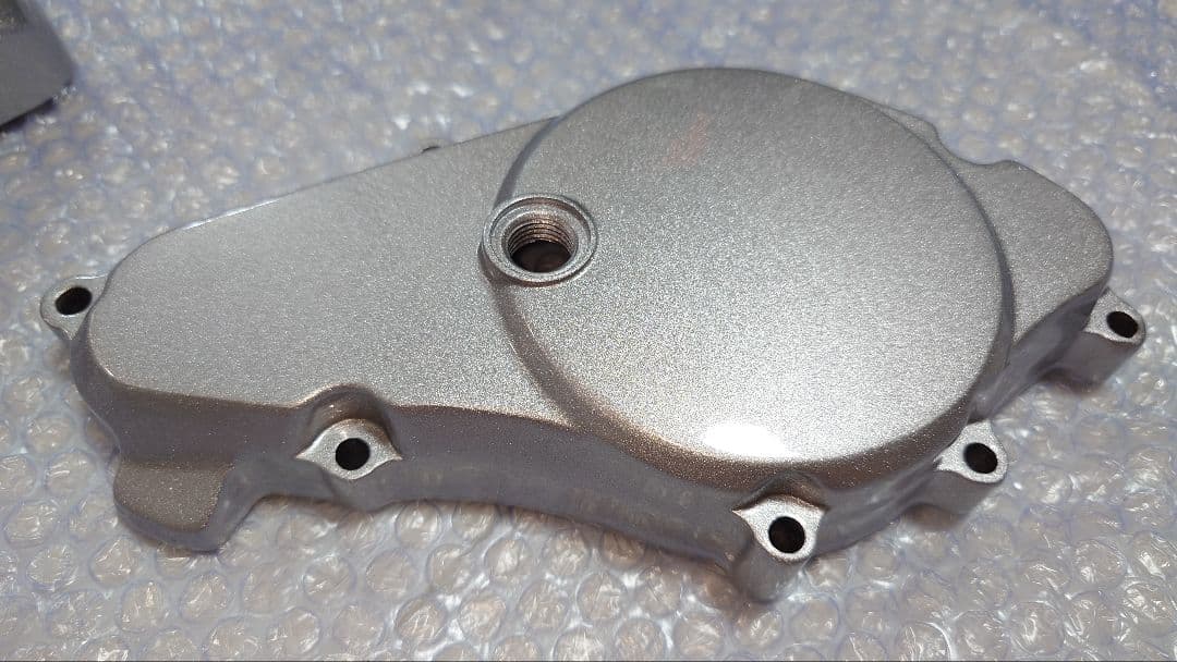 CBX400F 超美品 純正スターターカバー　ジェネレーターカバー　塗装後未使用