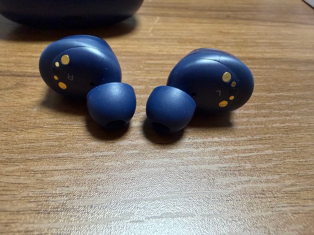 z*a様 Bowers & Wilkins Pi8 ワイヤレスイヤホン 美品