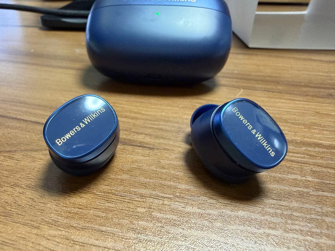 z*a様 Bowers & Wilkins Pi8 ワイヤレスイヤホン 美品