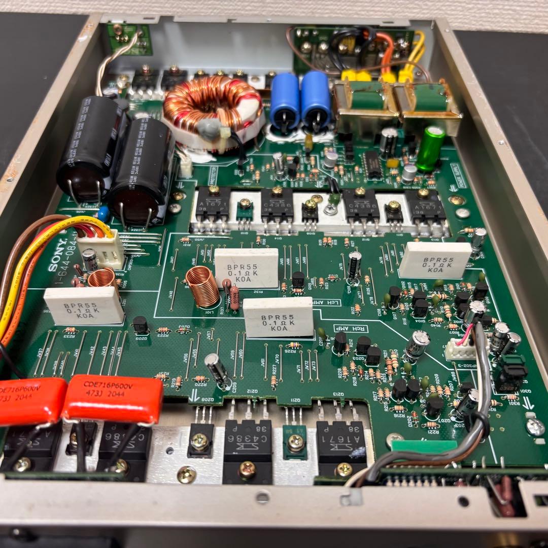 感動するチューニングアンプ　SONY XM-10020 エージング中