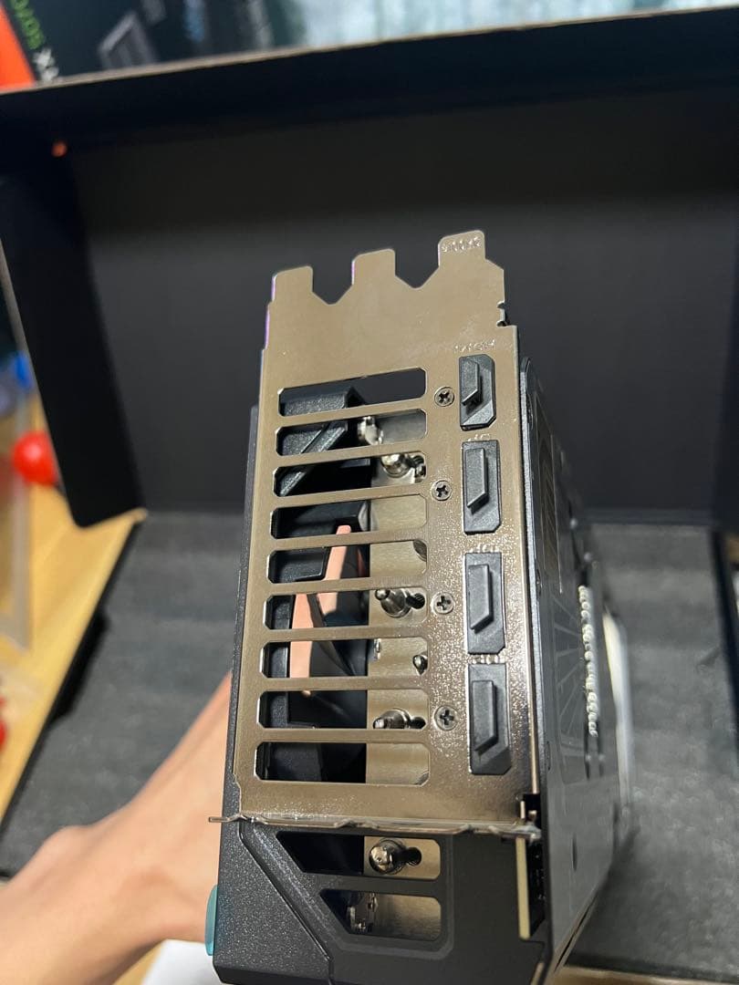 Volkov 　AORUS GeForce RTX 5070