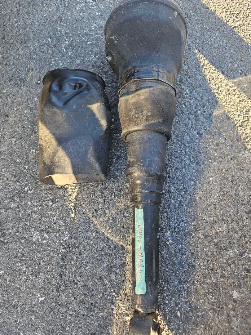 50センチュリー 右リアエアサス