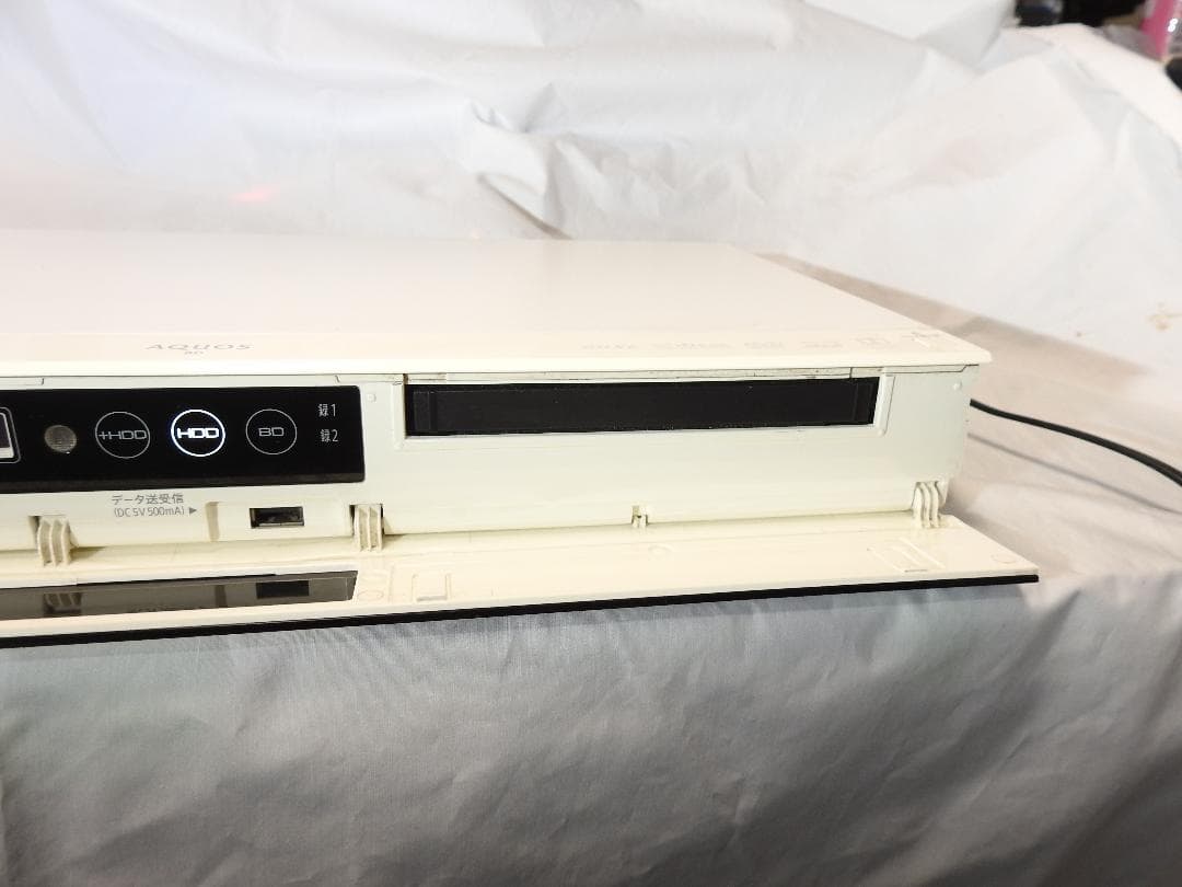 SHARP BD-W1800W ブルーレイレコーダー　2番組録画