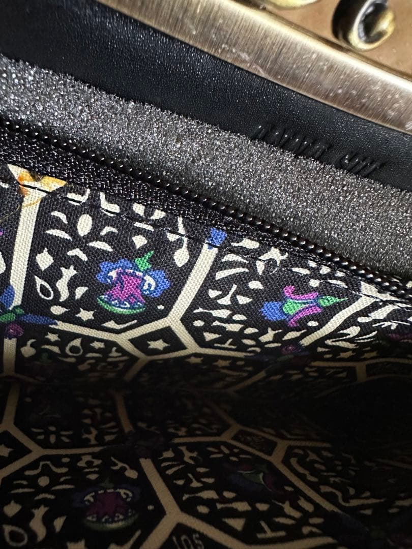 アナスイ　　長財布　　　　牛革