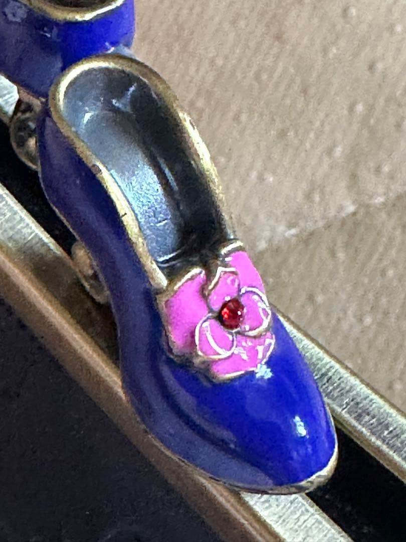 アナスイ　　長財布　　　　牛革